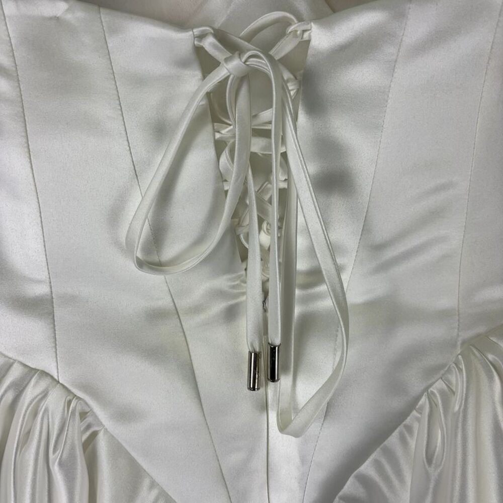 Rosie Etienne Elegant White Strapless Valentina Dress - Picture 7 of 7